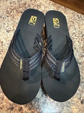 Teva Black and Gold Women's 8 Wedge Sandals Flip Flops